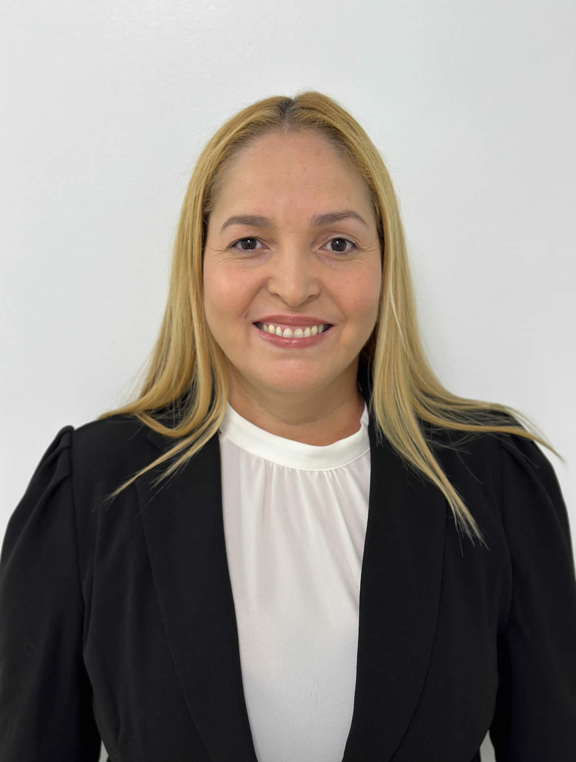 Yunierky Fernandez Director